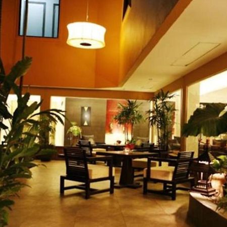 The Regent Park Hotel Phnom Penh Bagian luar foto