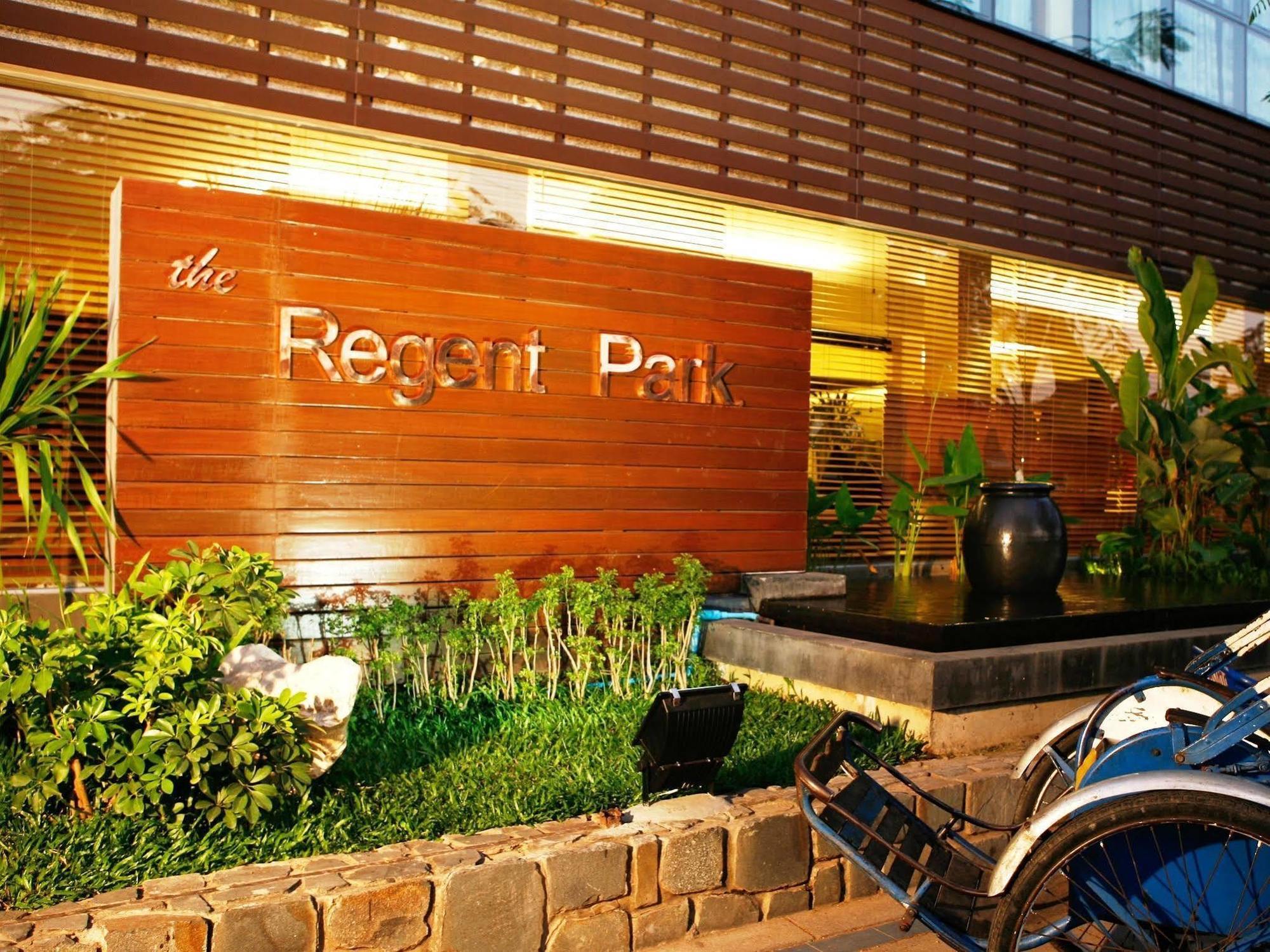 The Regent Park Hotel Phnom Penh Bagian luar foto